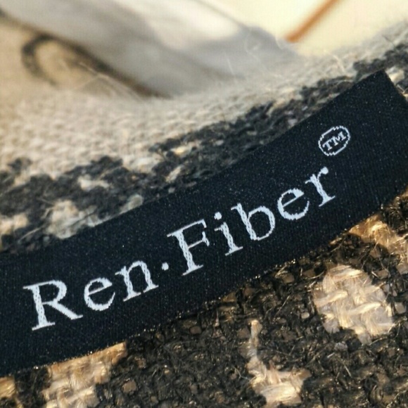 Blouse - Picture 4 of 4